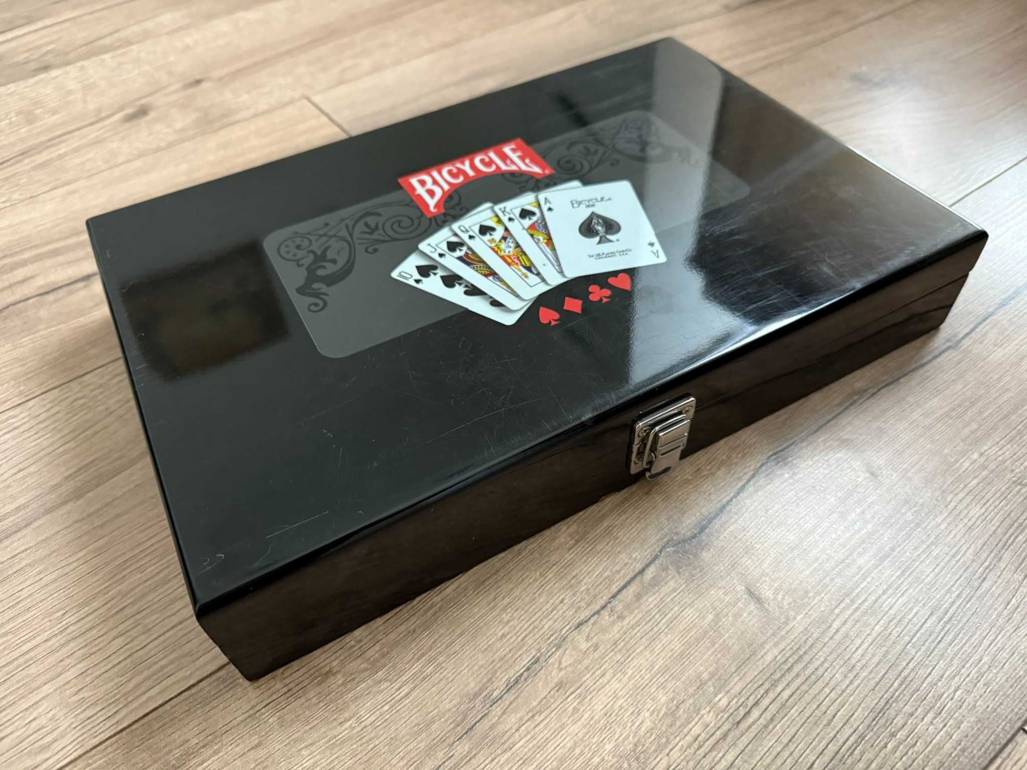 Zestaw żetonów do pokera Bicycle 300 szt. + 2 talie kart