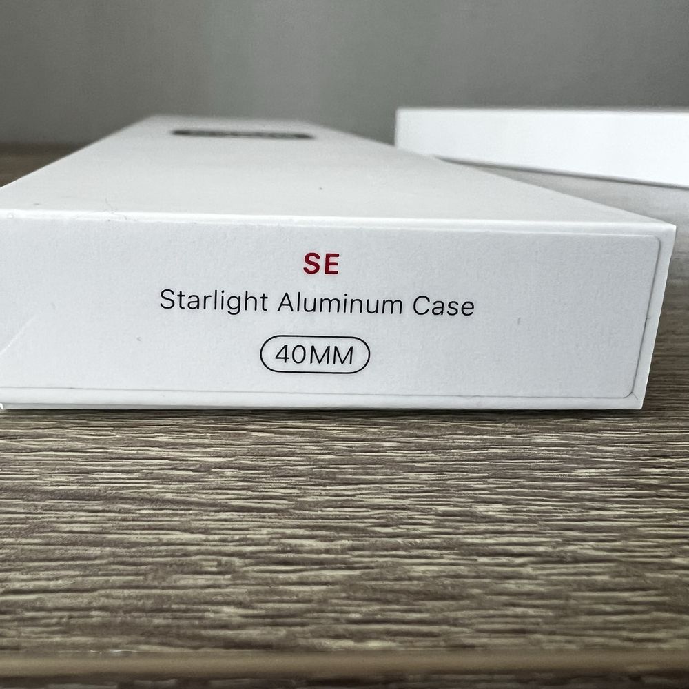 Аpple Watch SE Starlight Aluminum Case 40MM