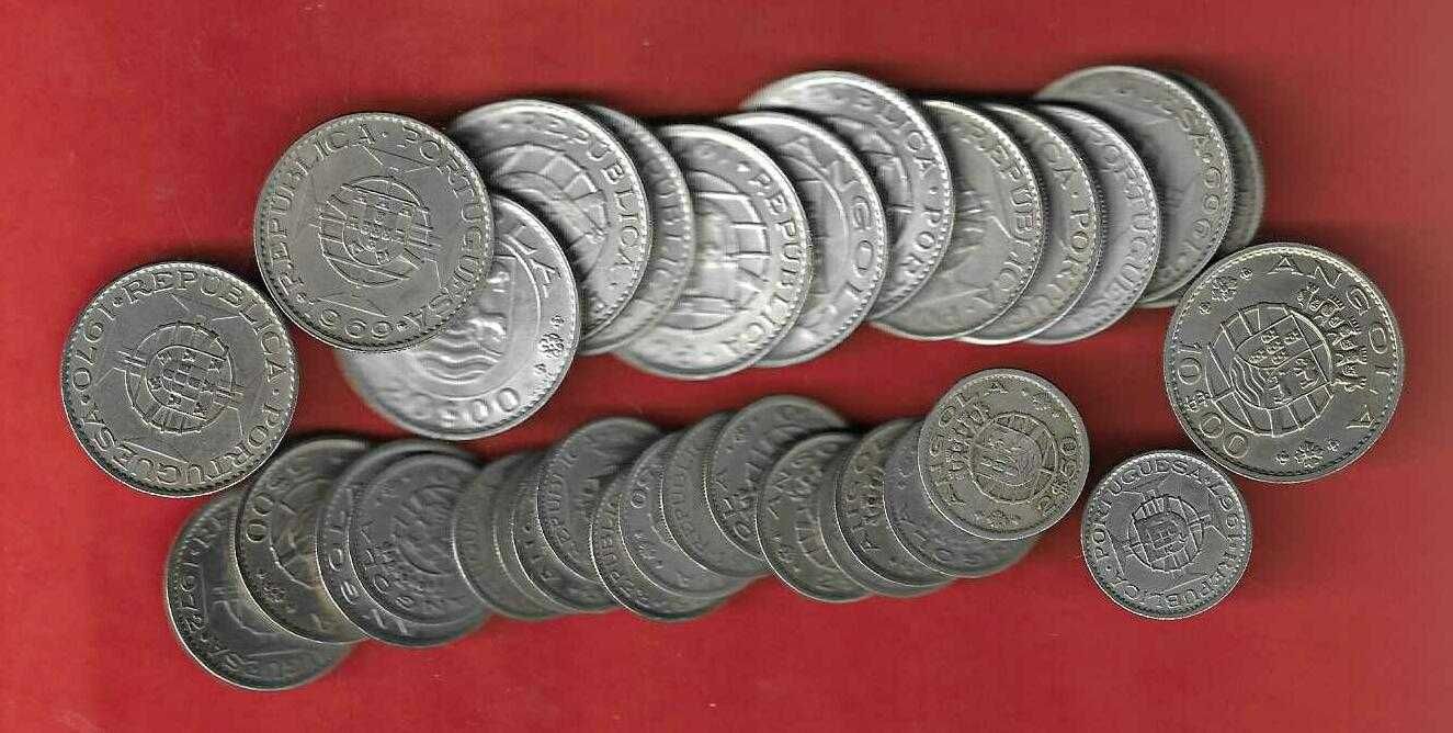 Lote 32 moedas $ 2$50+5$00+10$00+20$00 varias datas de Angola c níquel