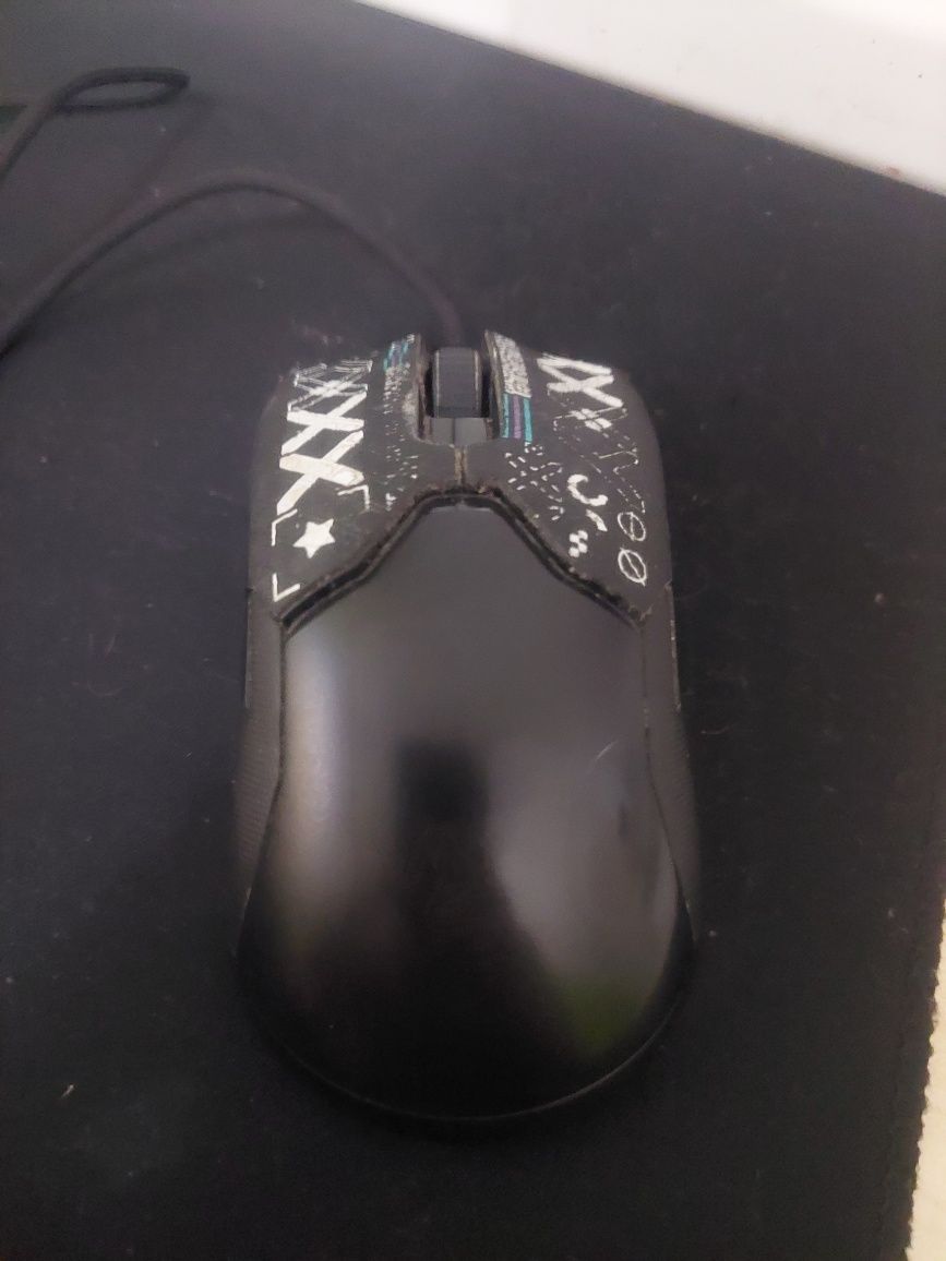 Razer viper 8khz + mouse bungee