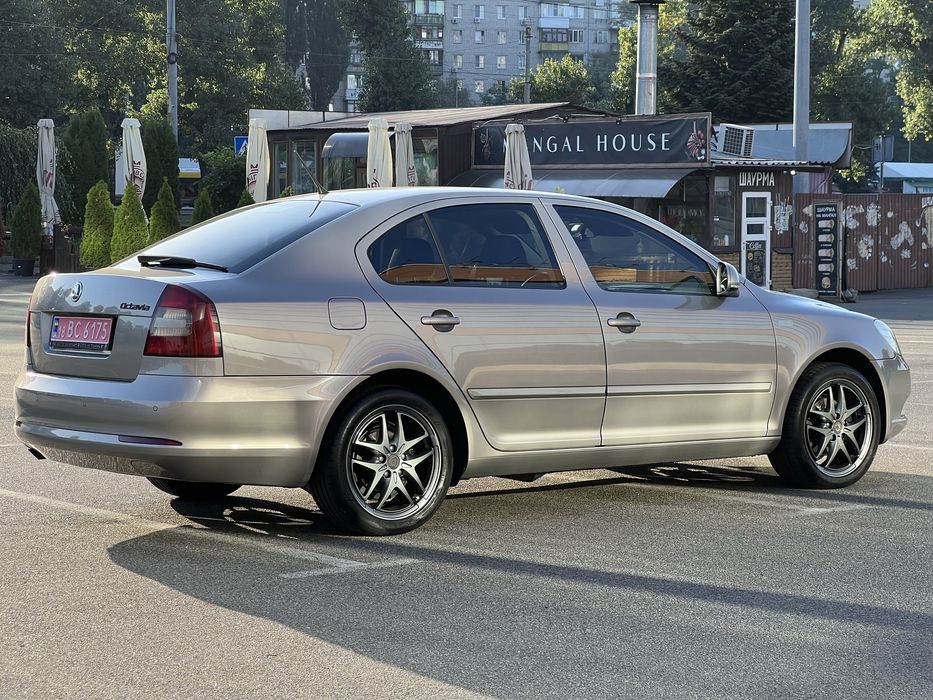 Шкода Октавія А5 2011 АТ