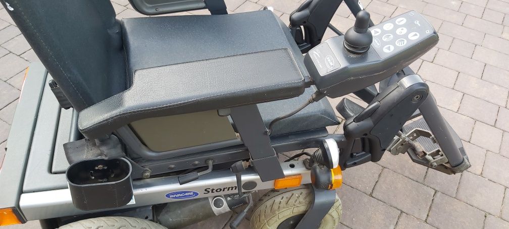 Wózek elektryczny Invacare Storm