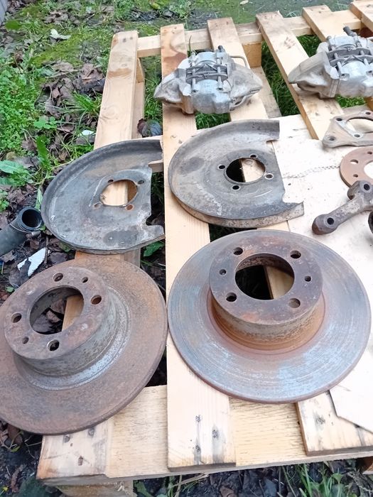 Продам ступіци ваз класіка можна взборі можна окремо  є москвічовські