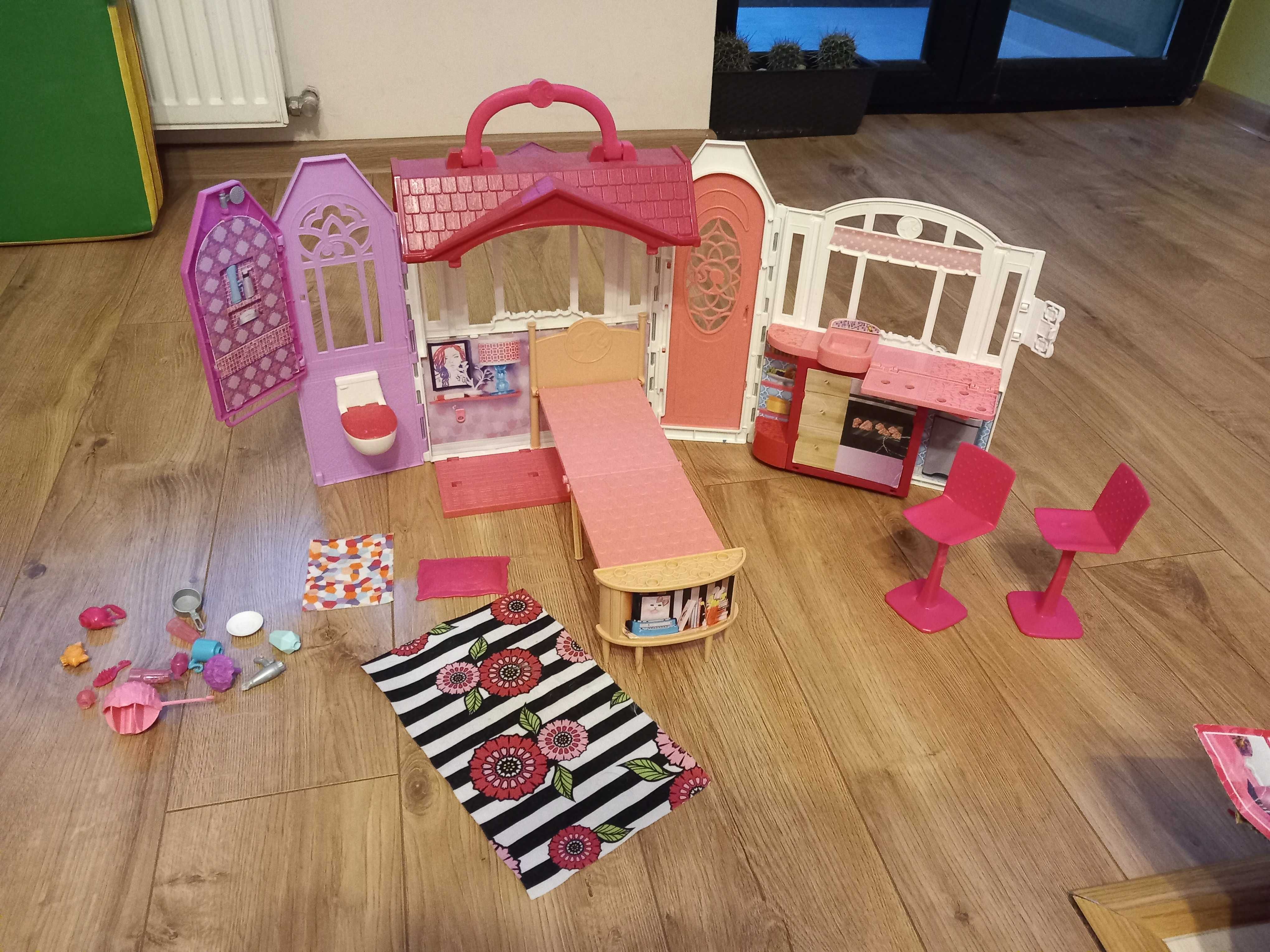 Przenośny domek Barbie