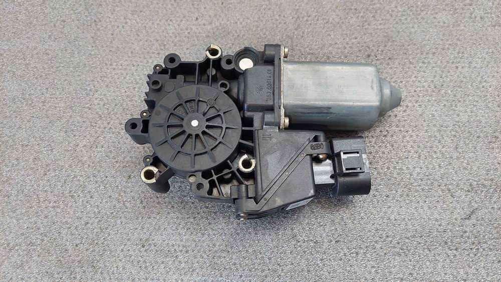 Motor vidro frente direito AUDI A4 Avant (8D5, B5)