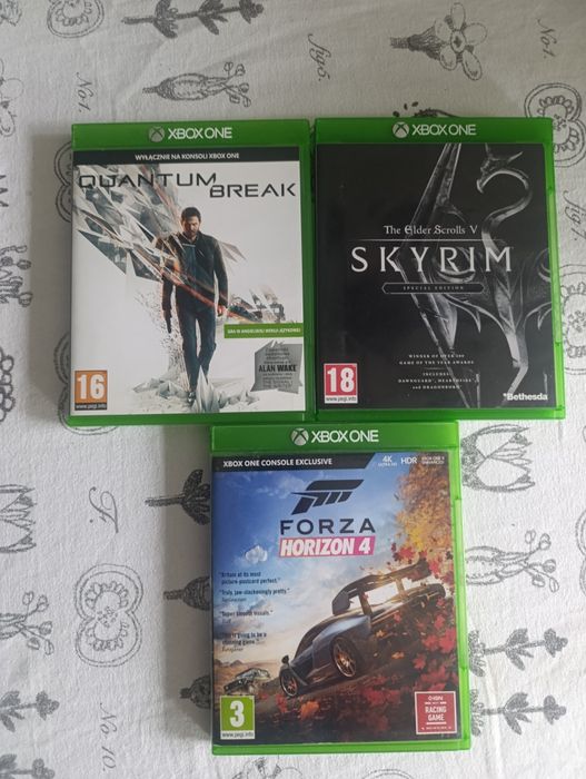 Konsola Xbox one s 500 GB pad gry forza 4 Skyrim quantum brake