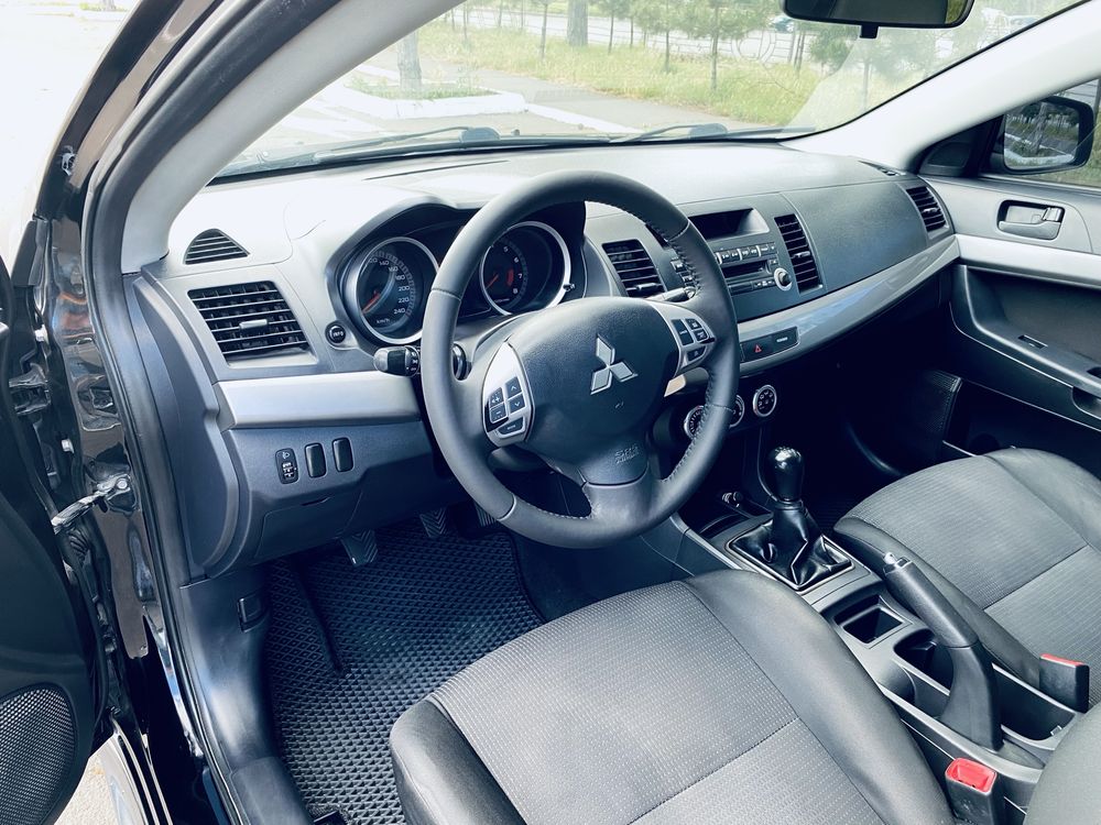 Mitsubishi Lancer 10