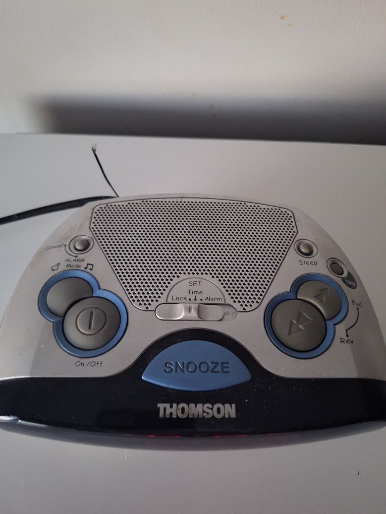 Radiobudzik Thomson