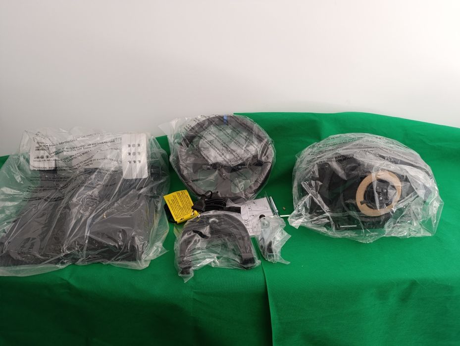 Volante e pedais Thrustmaster T300RS GT EU (3 anos garantia)