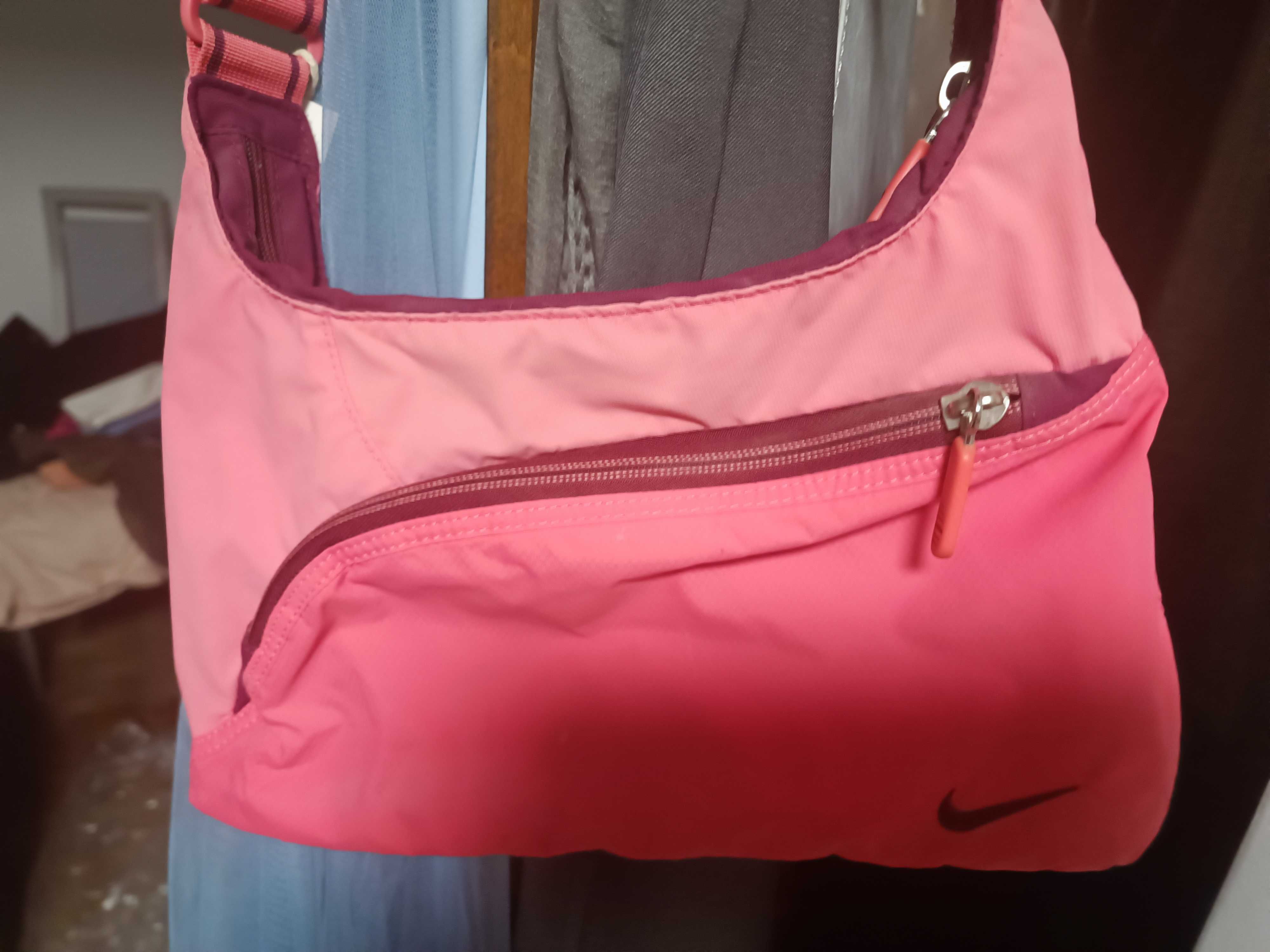 Torebka damska. Nike