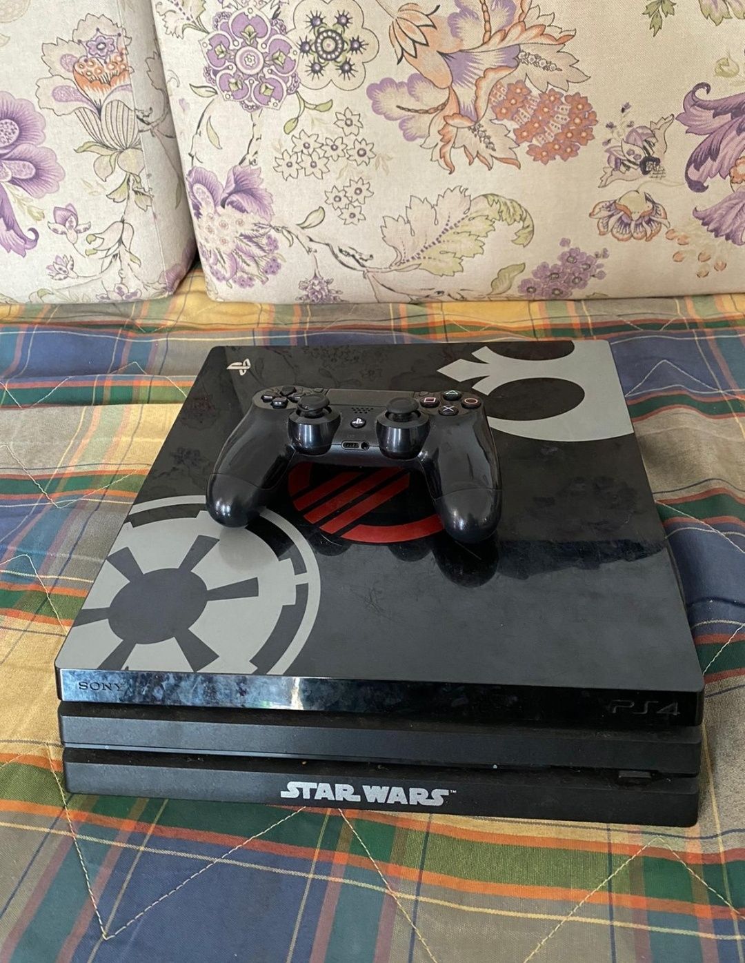 Ps4 Pro Star Wars edition