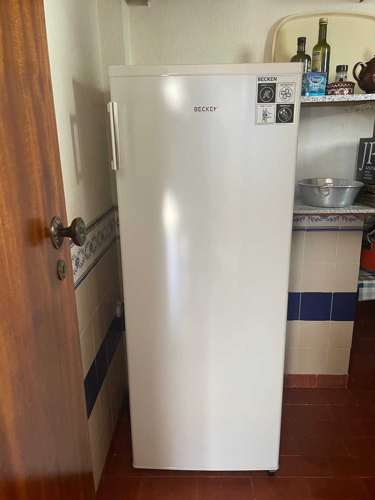 Frigorífico Becken, refrigerador, muito bem conservado