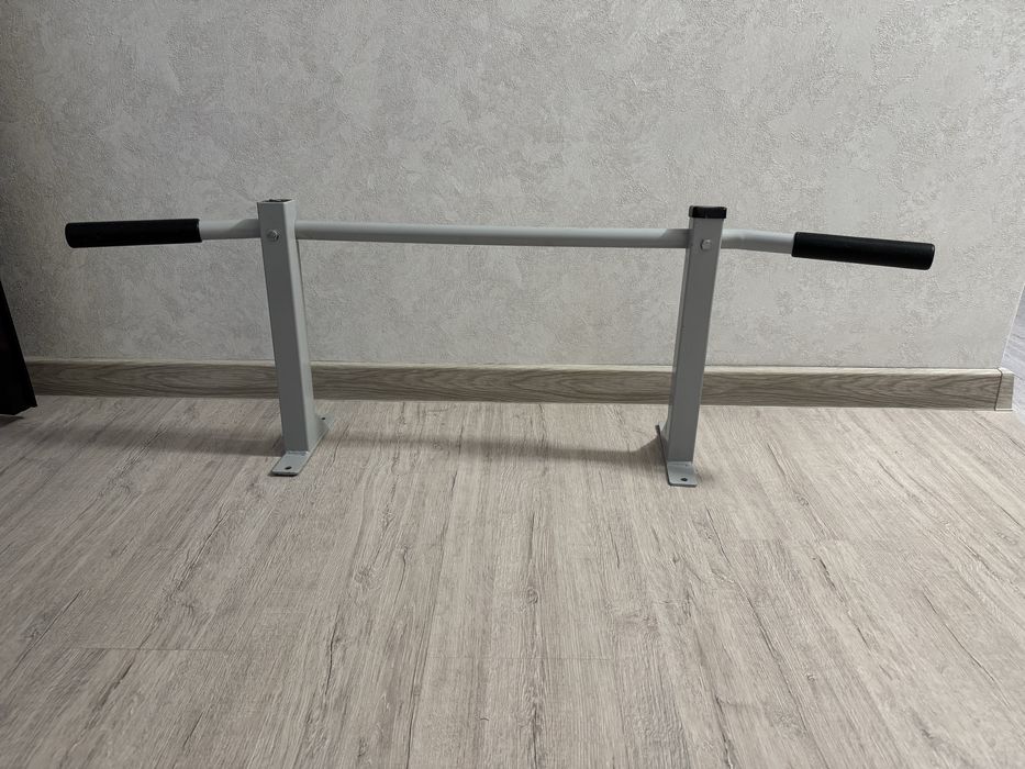 Турник на стіну. Тільки самовивіз