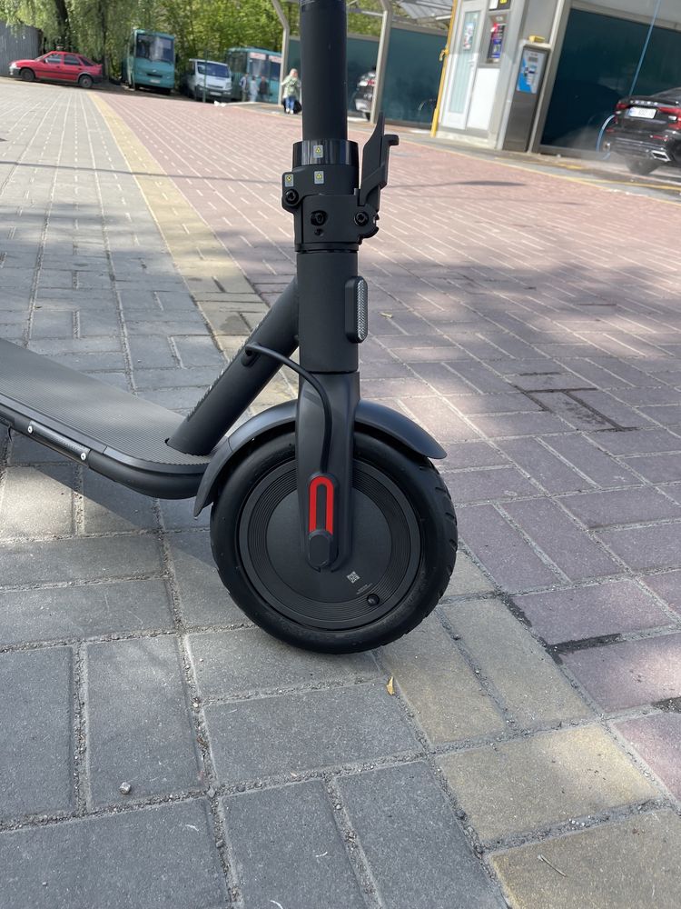 Електросамокат Xiaomi Mi Electric Scooter 4 самокат сяоми