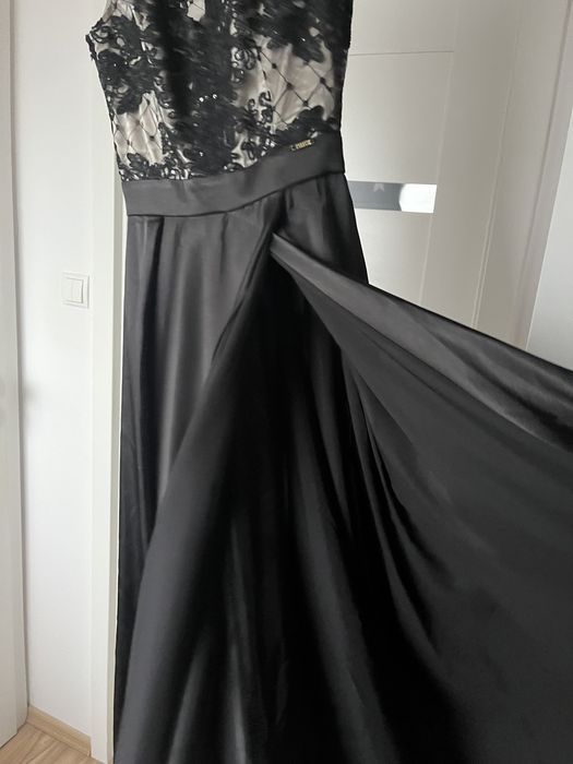 Sukienka na studniówkę z koronką XS S PARISSE