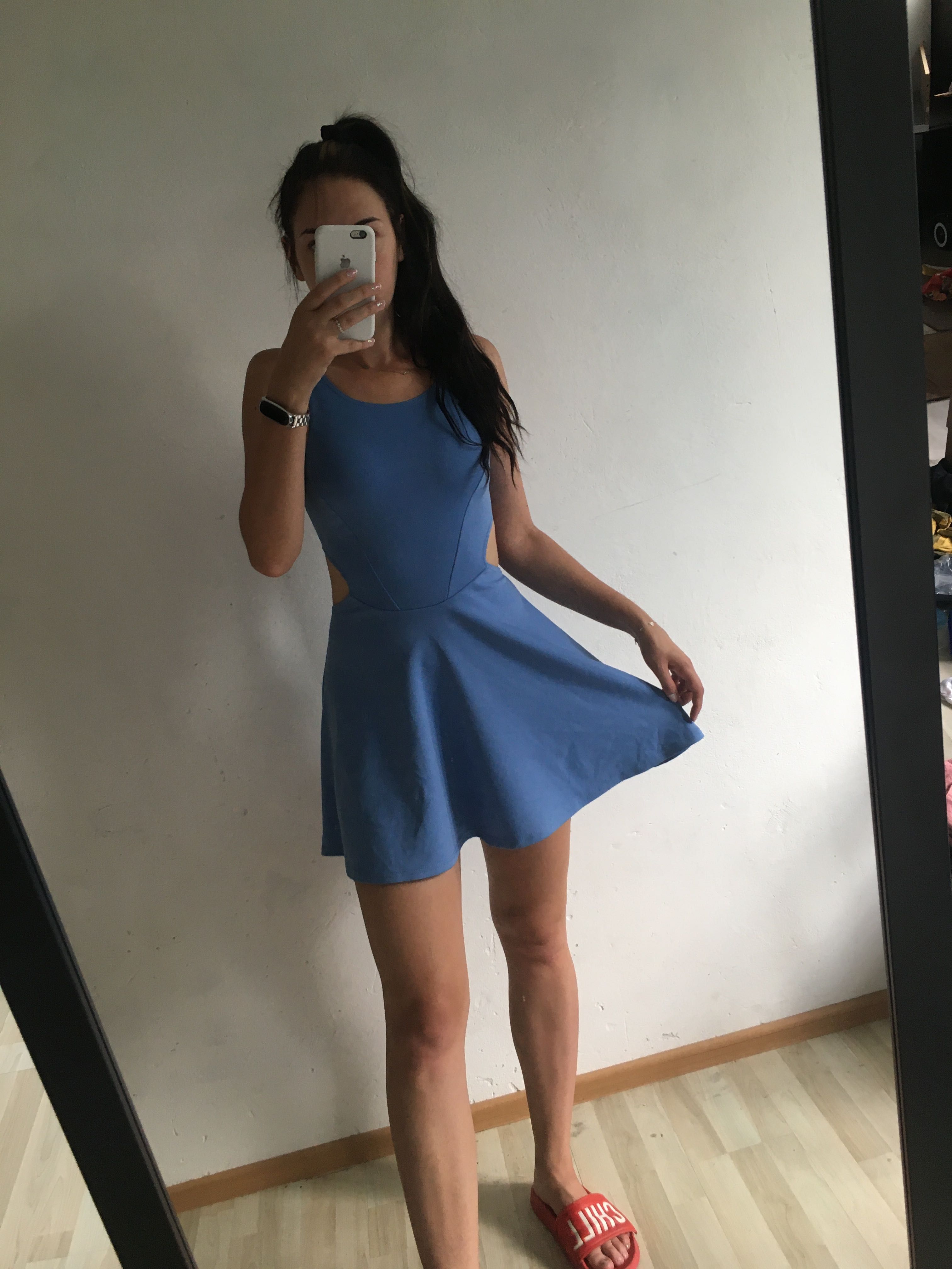 Sukienka niebieska krótka mini boho wycięcia w talii wyciete plecy
