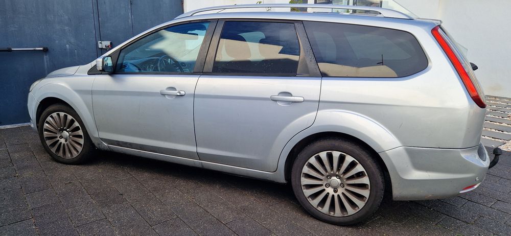 Focus Carrinha 1.6 TDCi – Pack Titanium (2010)  – Parede

Ven