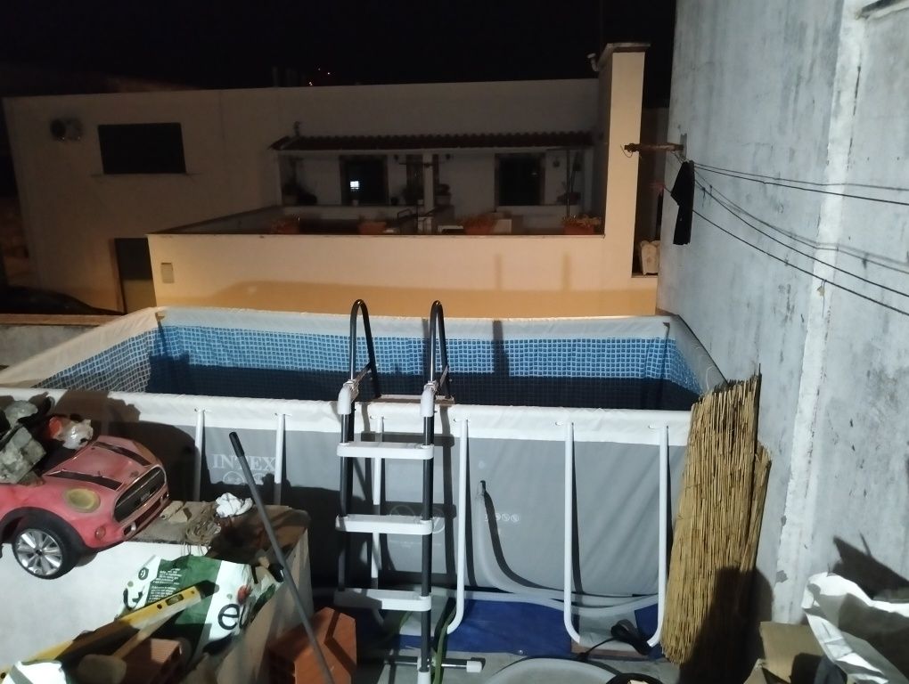 Piscina Intex 4m por 2m