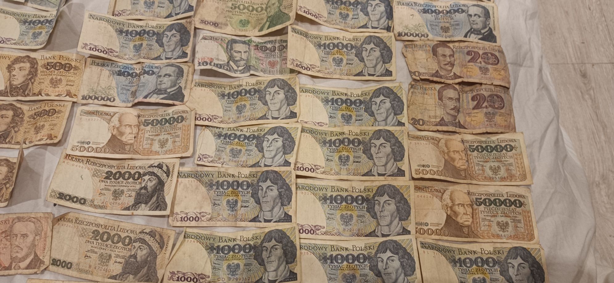 Banknoty i monety czasów prl