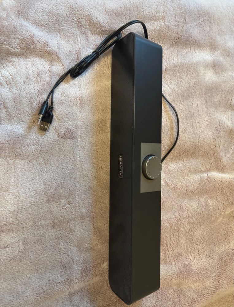 Nowoczesny głośnik komputerowy typu soundbar