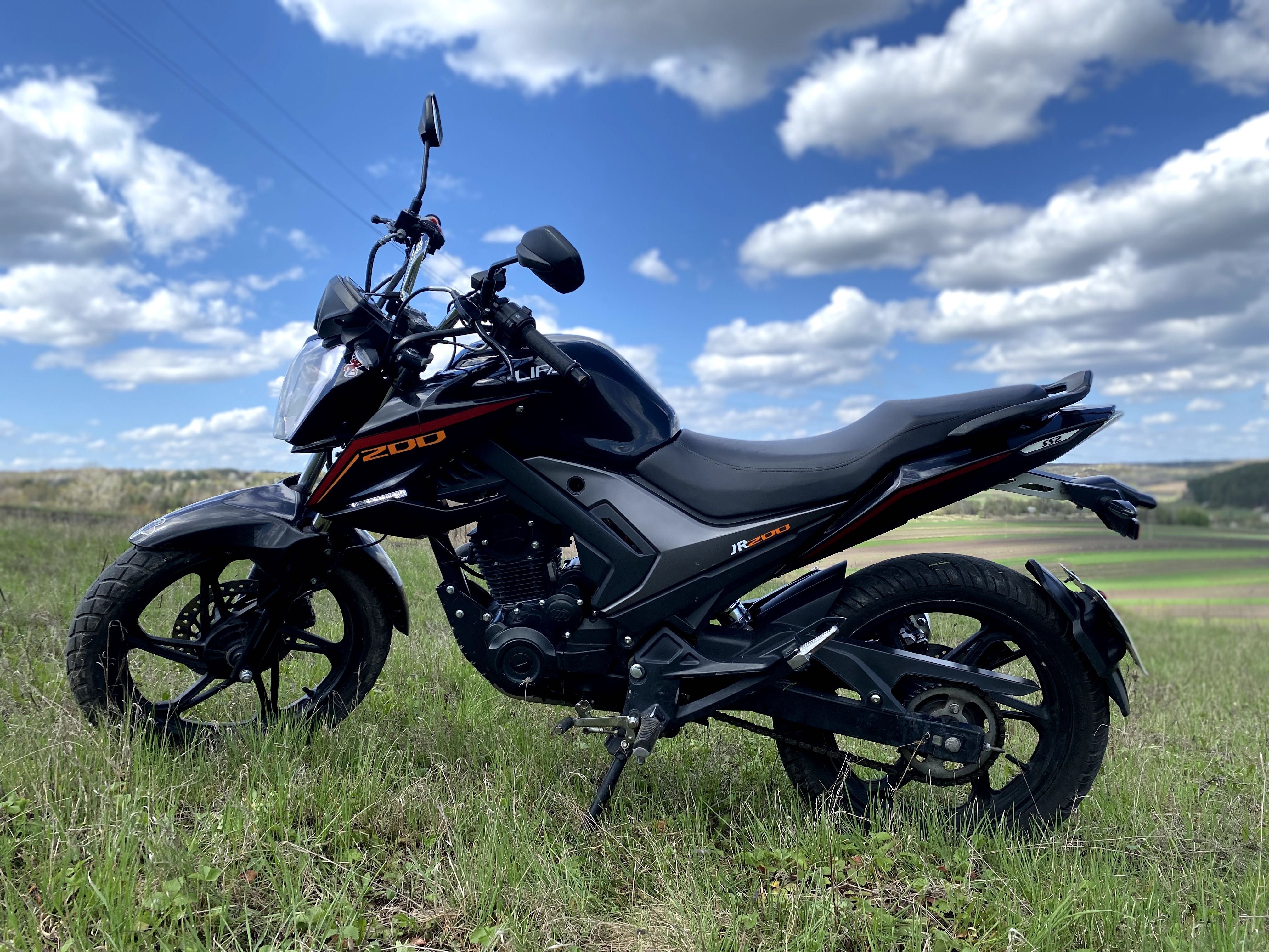 Мотоцикл Lifan JR200