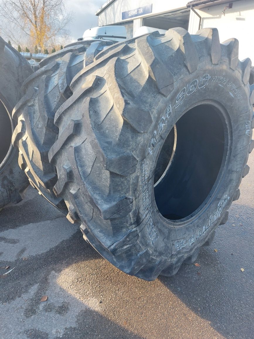 600/70R30 Trelleborg HighPiwer opony używane rolnicze para