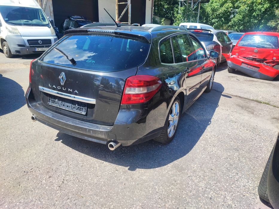 Laguna 3 III kombi  M9R NV676 2.0 DCI na części