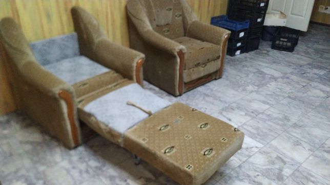 Кресло -кровать раскладное, широкое, отличное состояние, доставка возм