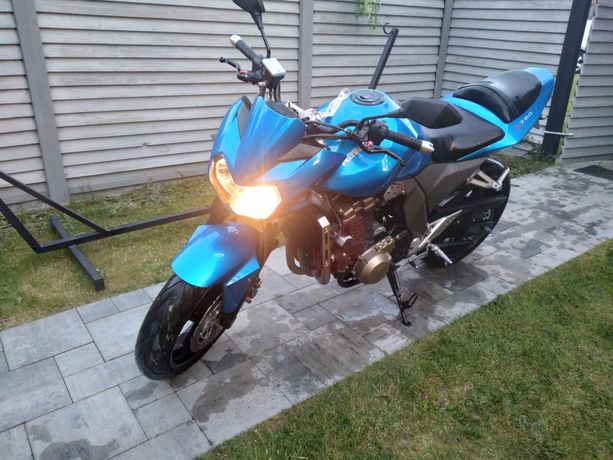 KAWASAKI Z 750 utrzymany;))