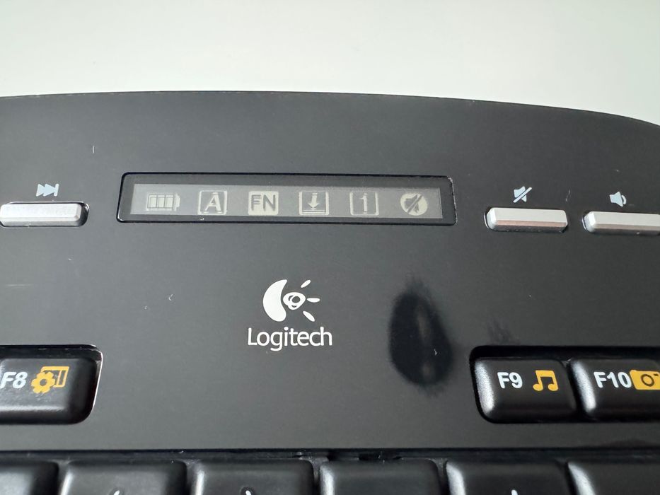 Klawiatura Logitech K710 + odbiornik Unifying