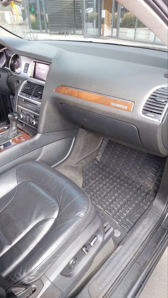 Audi Q7 без пневмо 7 мест