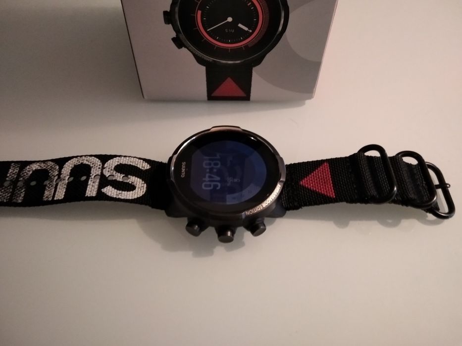 Suunto 9 baro titanium ambassador Edition smartwatch
