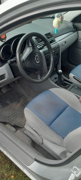 Mazdą 3 1.6 diesel 2005r