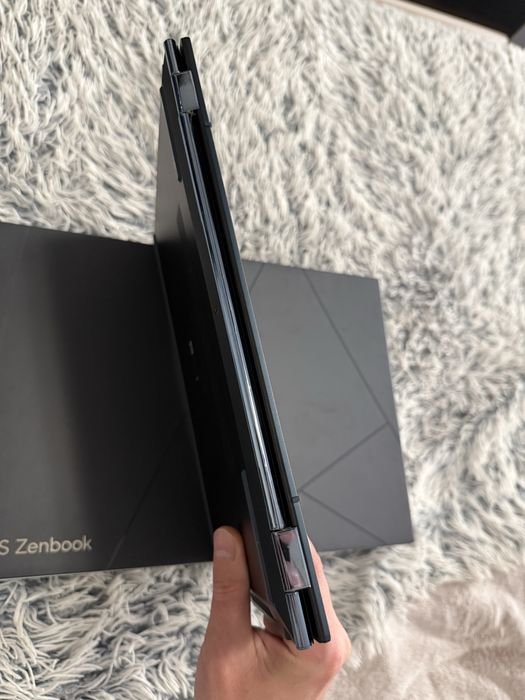 Продам Ноутбук Asus Zenbook 14 UX3402ZA-KP415W Ponder Blue