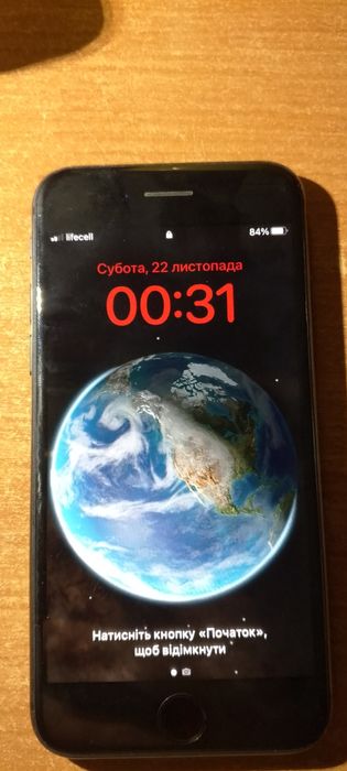 Продам IPhone 8 на 64gb