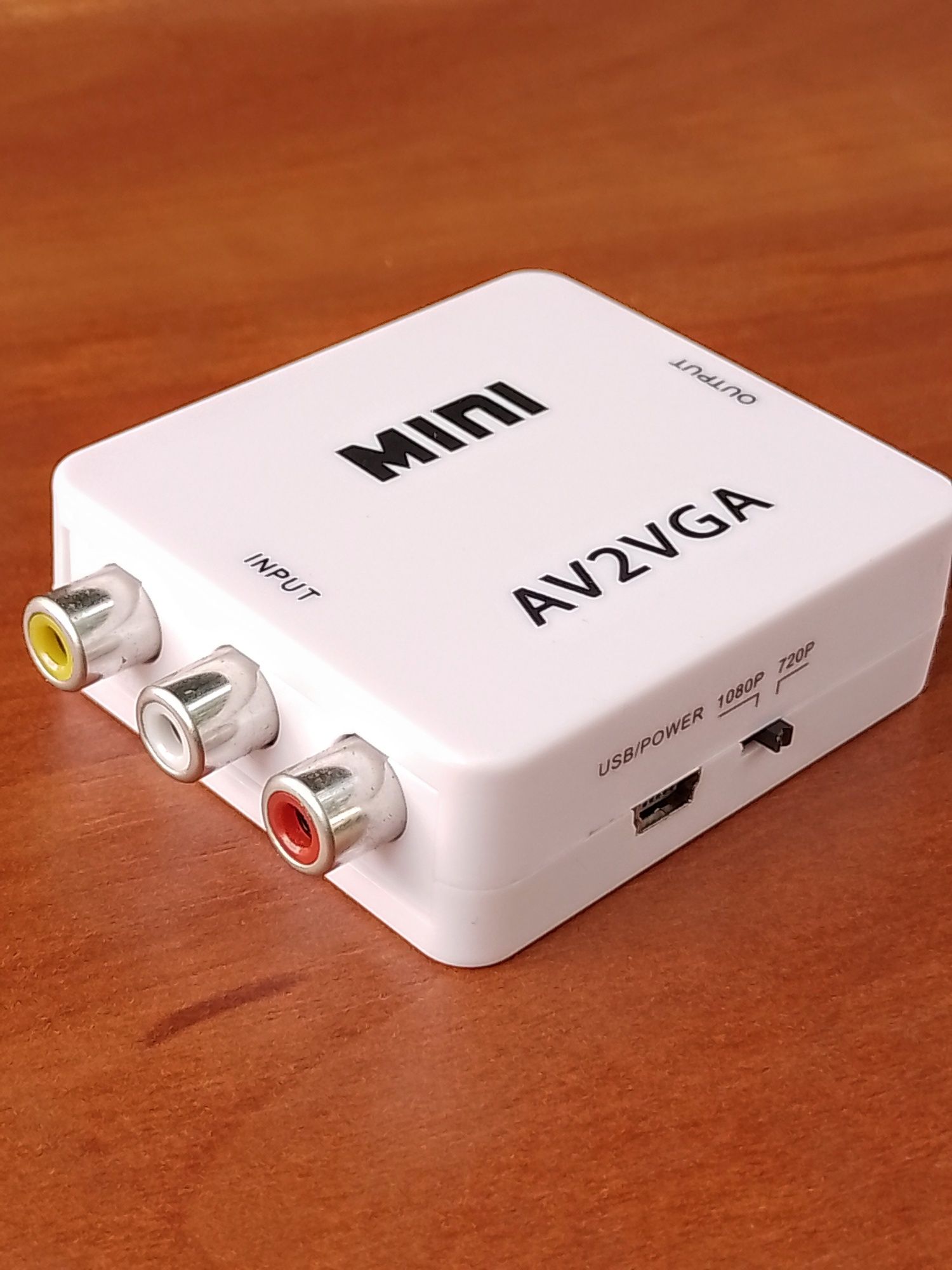 НОВЫЙ AV to VGA адаптер/переходник/конвертер видео 3RCA(тюльпаны)в ВГА