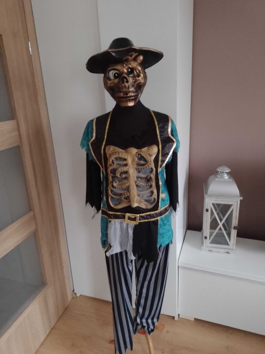 NOWY strój karnawałowy PIRAT PIRATA przebranie halloween S 158/164 (24