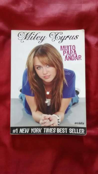 Livro "Muito para andar", Miley Cyrus