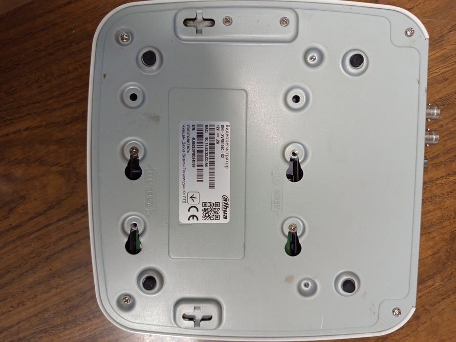 Видеорегистратор на 4 камеры