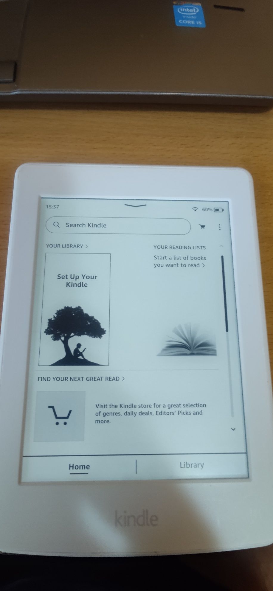 Czytnik ebook Amazon Kindle Paperwhite 3 stan bdb posiada jedną wadę