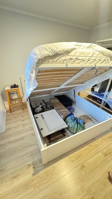 Vende-se conjunto de quarto