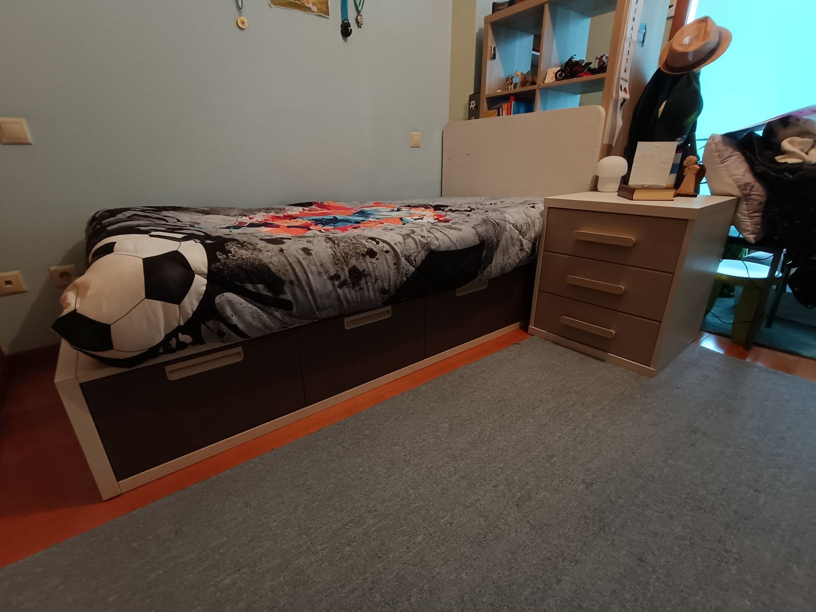 Quarto (berço) completo de, bebé a jovem