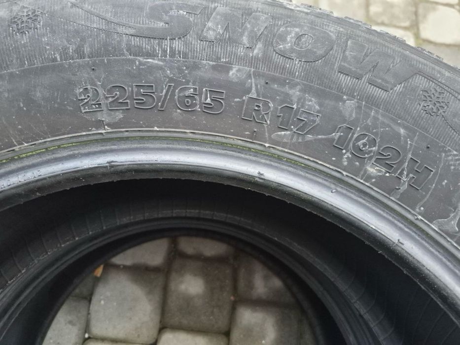 Зимові шини 225/65/r17