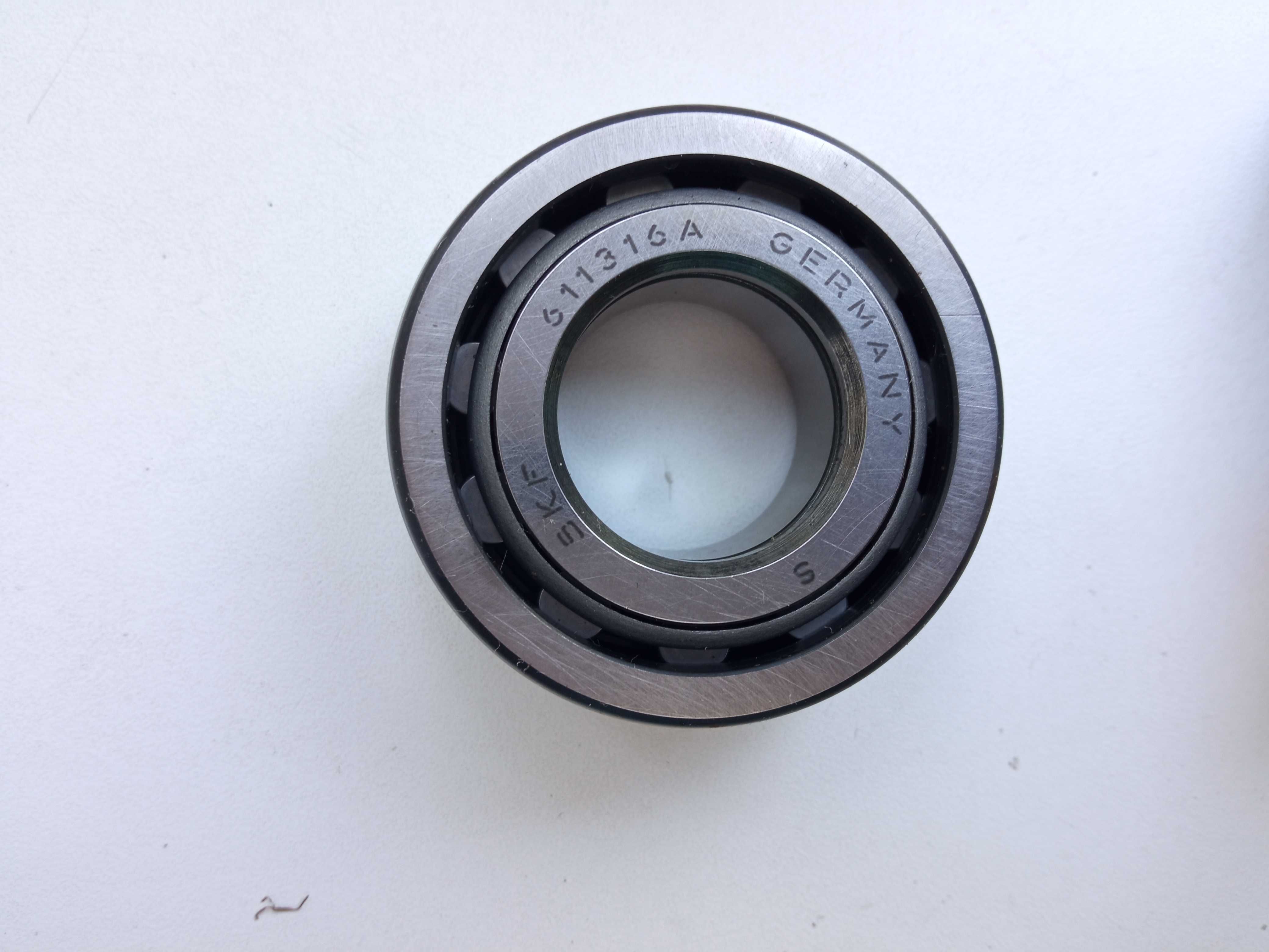 Продам роликовый подшипник  SKF 611316A