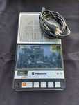 Gravador de cassetes portátil da marca Panasonic, modelo Slim Line