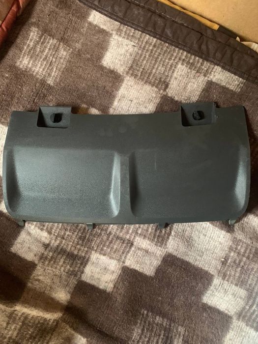 Продам кришку губи фаркопа ауди q5