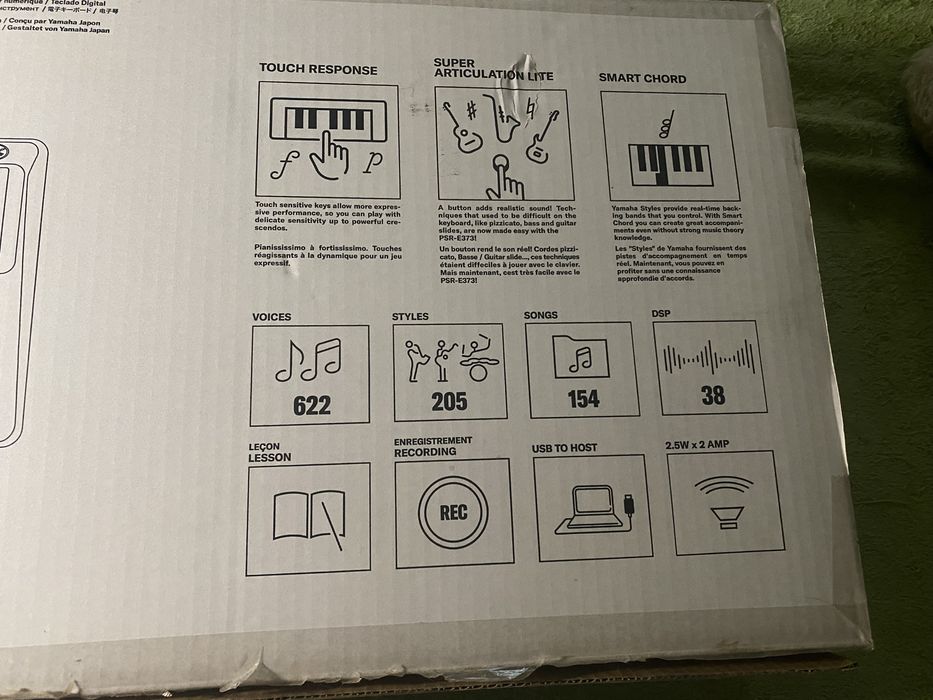 Продам синтезатор Yamaha PRS-e373