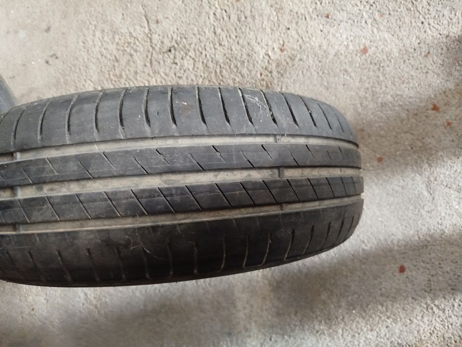 Pneus semi novos em excelente estado marca good year/ Toyo /Dunlop