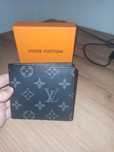 Czarny portfel Louis Vuitton
