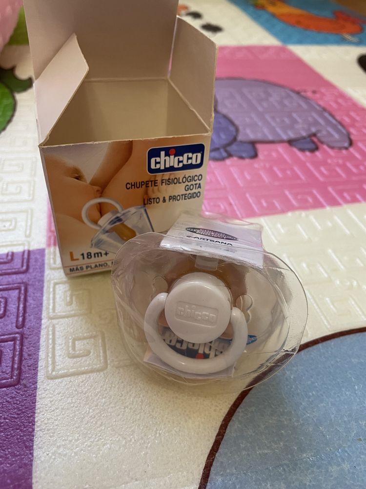 Пустушка Chicco L 18 m +